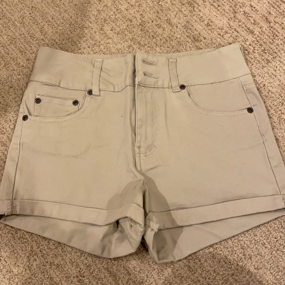 Dollhouse shorts !!